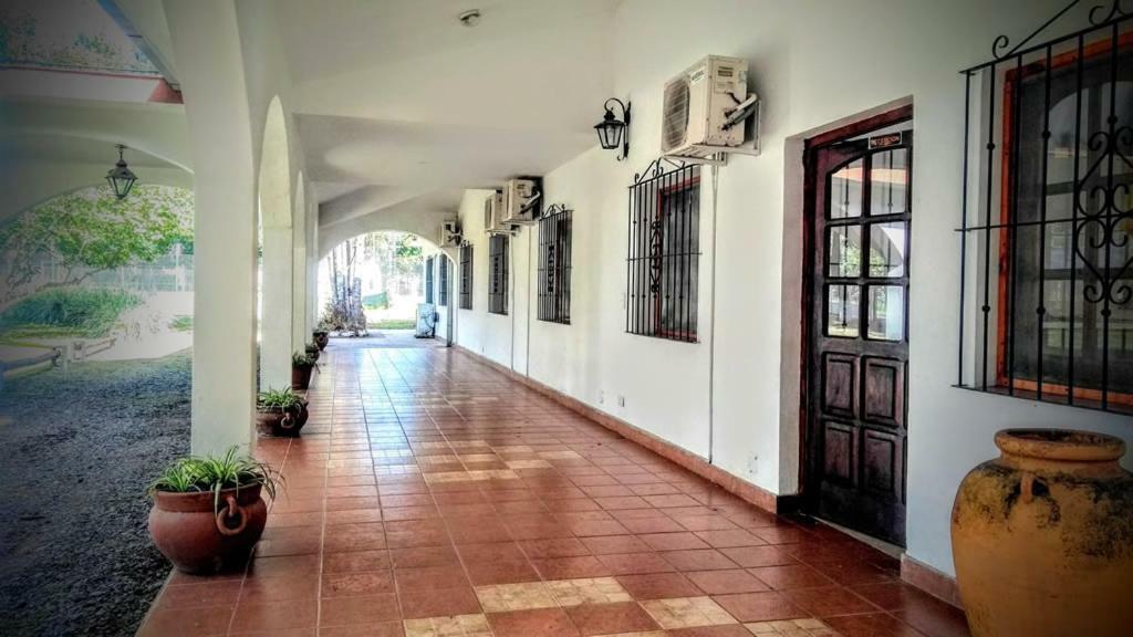 El Portal De Cerrillos, Hosteria De Campo Hotell Exteriör bild